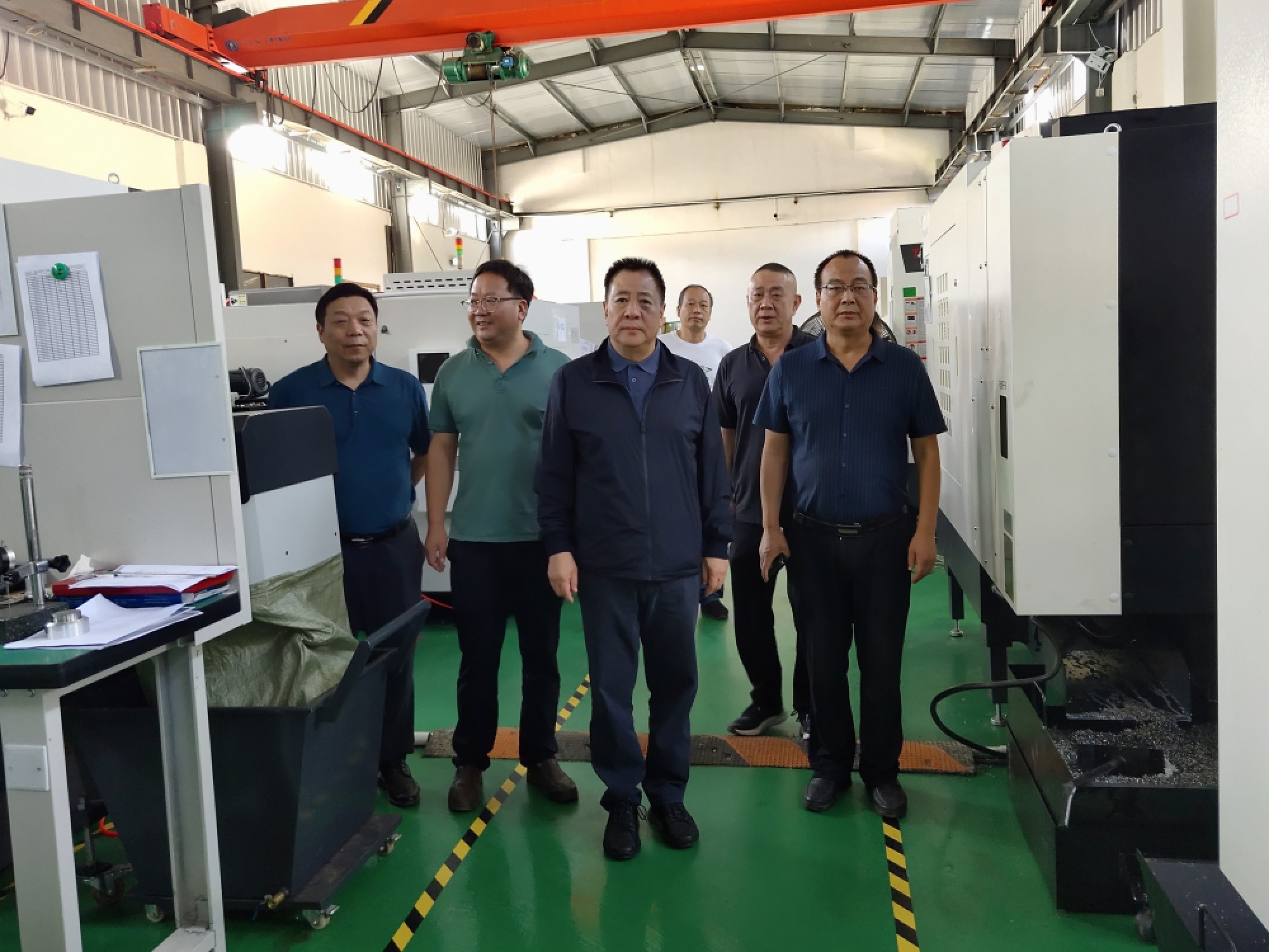 问鼎娱乐集团党委书记、、董事长金辉赴陕西长钢新兴科技工业公司调研