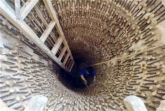 闻“汛”而动 冲锋向前 同心协力 攻坚克难 ——西安问鼎娱乐集团标准热处理公司抗洪纪实